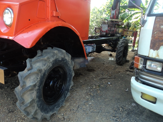 ขายรถจิ๊บขับเคลื่อน 2เพลา ยาง900ขอบ20 ขายรถจิ๊บขับเคลื่อน 2เพลา ยาง900ขอบ20