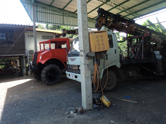 ขายรถจิ๊บขับเคลื่อน 2เพลา ยาง900ขอบ20 ขายรถจิ๊บขับเคลื่อน 2เพลา ยาง900ขอบ20