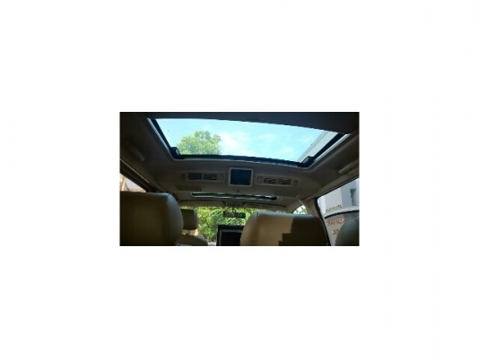 TOYOTA Granvia โฉมหน้ายักษ์ ประตูไฟฟ้า slideได้ 2ด้าน 389,000