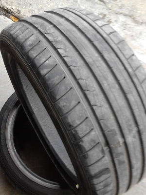 225/40R18 DUNLOP SP SPORT MAXX  มี 2 เส้น  TEL.081-427-3941