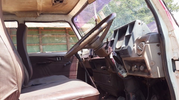 ขาย10ล้ออีซูซุ175 แชชซีสวยลากรถเกี่ยวข้าวกระบอกไฮดรอลิกซ์ สภาพพร้อมใช้งาน เอกสาร พร้อม เครื่องดี