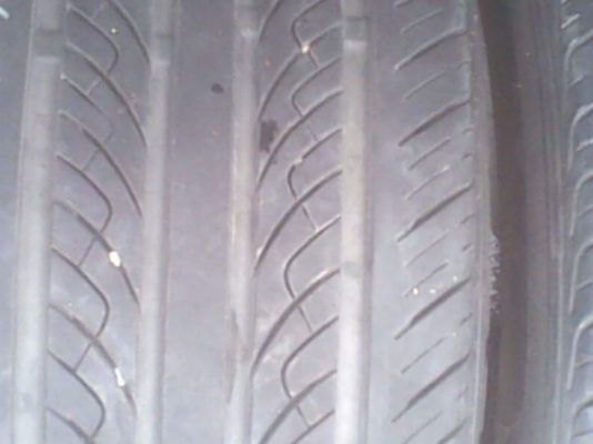 ยาง 225/40/18 ปี 12 คู่ 1500 บาท