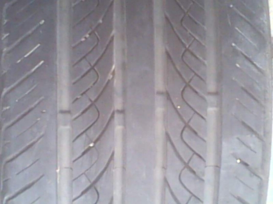 ยาง 225/40/18 ปี 12 คู่ 1500 บาท