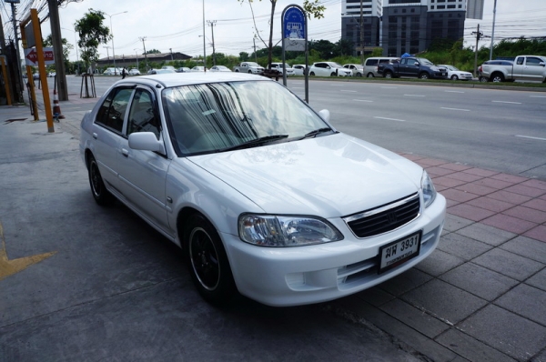 HONDA CITY ปี 2002 รถสวย พวงมาลัยพาวเวอร์ ล้อ MAX เครื่องดี ช่วงล่างดี เบาะสภาพดี แอร์เย็น สีสวย ภายในสภาพสวย รถพร้อมใช้งาน จัดไฟแนนได้