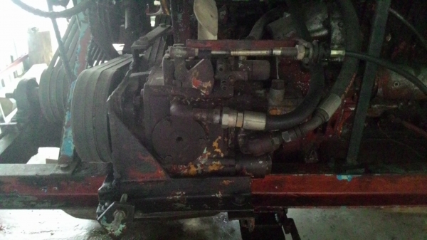 ขายรถเกี่ยวข้าวรองกระสอบ ขายรถเกี่ยวข้าวรองกระสอบ