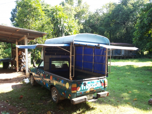 มาสด้า แฟมิเลีย พร้อมหลังคาค้าขาย มาสด้า แฟมิเลีย พร้อมหลังคาค้าขาย