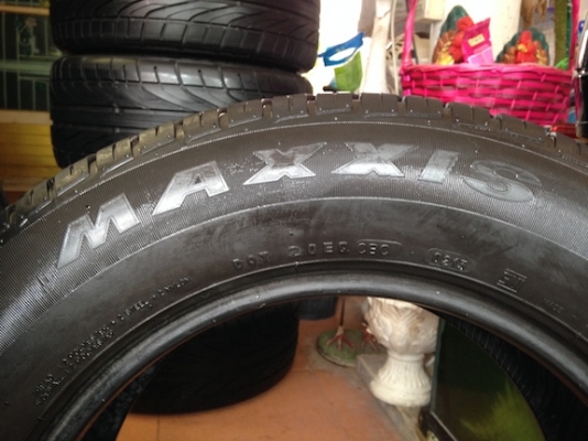 ขายยาง Maxxis 235/60/16 ปี13 ดอกหนาๆ 1ชุด ขายยาง Maxxis 235/60/16 ปี13 ดอกหนาๆ 1ชุด