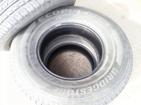 ขายยาง Bridgestone ecopia 265/70/16 ปี14 เดือน7 ลงพื้นไป 400 โล