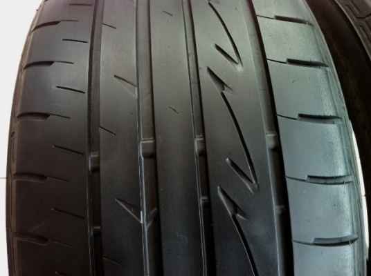 ขายยาง BRIDGESTONE PLAY Z (JAPAN) 245-40-17 (1คู่)