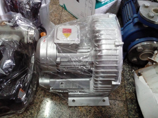 ขายเครื่องเป่าลมมอเตอร์ในตัว มีหลายขนาด