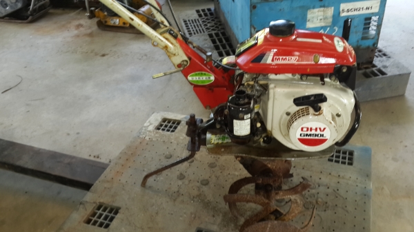 รถพรวนดิน