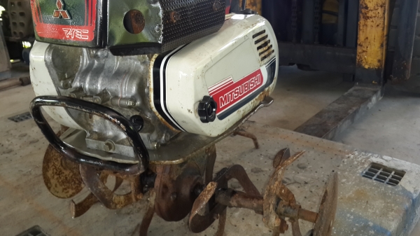 รถพรวนดิน