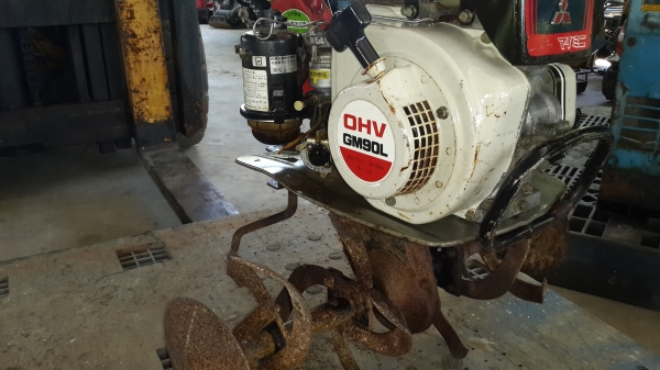 รถพรวนดิน