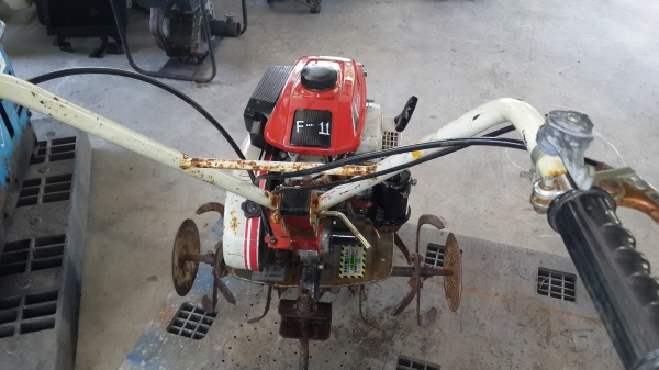 รถพรวนดิน