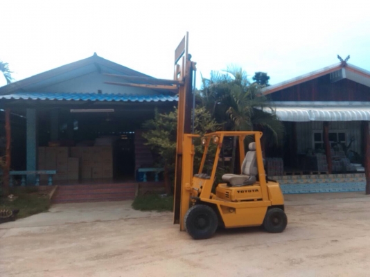 โฟลคลิฟ2.5 ตันสภาพดีมากๆ เบรค ครัช เป็นระบบไฮดรอลิกผ่อนแรงเบานิ่มมากๆ โฟลคลิฟ2.5 ตันสภาพดีมากๆ เบรค ครัช เป็นระบบไฮดรอลิกผ่อนแรงเบานิ่มมากๆ