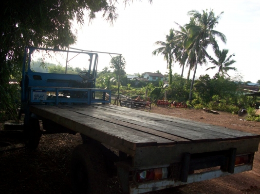 อีแต็น เครื่องเกีย  85  แรง  ของ 6 ล้อ ช่วงล่างใหญ่  เอาไปใช้งานใด้เลยครับ