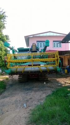 ขายรถเกี่ยวข้าว