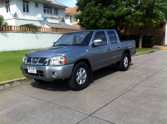 NISSAN FRONTIER 3.0 ZDI TOP 4ประตูคับ ไฟฟ้าทั้งคันเบาะหนังแท้
