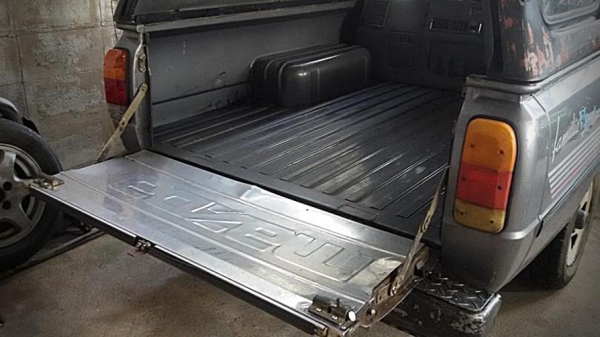 FAMILIA 1.3  CABเล็ก ปี92 บางทั้งคันสีเดิมๆ ช่วงล่าง เครื่องดีมากแอร์หน้าหลัง กระบะรอนสวยมากๆไร้ร่องรอย เอกสารพร้อมโอน ทะเบียนเต็ม /เลขสวยๆ 9987