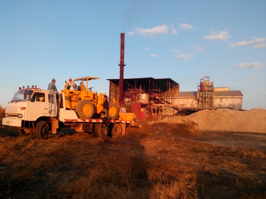 ขายครับ รถตัก cat 910 -80u เอวอ่อน สวยๆต่อแขนแล้วครั[