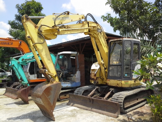 ขายรถแบคโฮ  SUMITOMO   SH75U   รถแบคโฮเก่านอกยังไม่เคยใช้งานในไทย  เครื่องดี ปั้มแรง  ทำงานไวรถสวย  มีเอกสารพร้องขายราคาถูกมากค่ะ