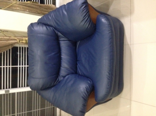 โซฟาหนานุ่มใหญ่โตแบ่งขาย ต้องปิดอัพมาขนนะใหญ่มาก โซฟาหนานุ่มใหญ่โตแบ่งขาย ต้องปิดอัพมาขนนะใหญ่มาก