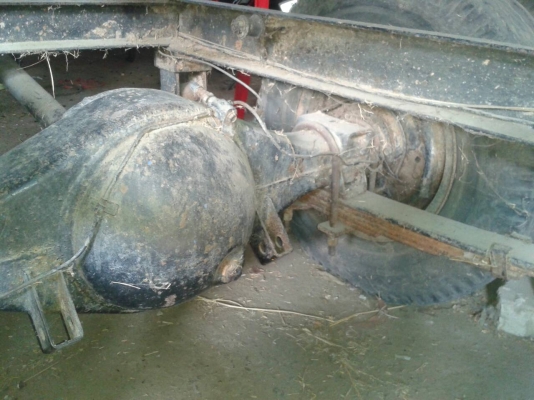 ขายรถอีแต๋น สีข้าวนวดข้าว 6ล้อ เครื่องHINO EC100 150แรง สภาพพร้อมใช้งาน เครื่องดีช่วงล่างใหญ่ อีซูซุ แชชซีสวย ตู้สีดี