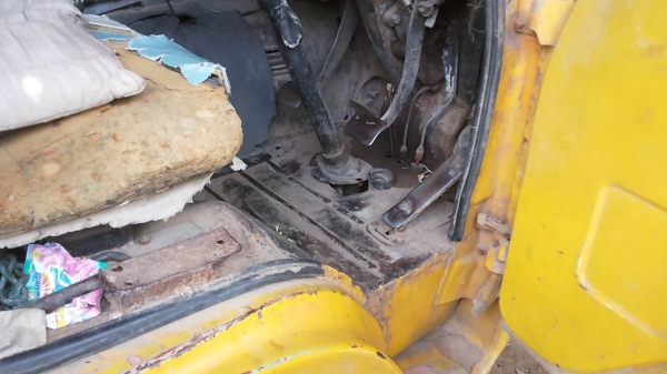 ***ขายแล้วครับขอบคุณ Truck2hand ขาย6ล้อดั้มดิน5คิว ราคาถูกๆ HINO KM310 DM100 90HP เครื่องเดิมเกียร์เดิม 6สูบ เครื่องแรงดี แน่นดี มีเยิ้มนิดๆ เกียร์ดีไม่หลุดไม่หอน ช่วงล่างใหญ่ F หน้า-หลัง คัสซีสวยเดิม ไม่มีบวม เสริมเหล็กบนแข็งแรง กระบะดั้มเหล็ก5ตันยิงห ***ขายแล้วครับขอบคุณ Truck2hand ขาย6ล้อดั้มดิน5คิว ราคาถูกๆ HINO KM310 DM100 90HP เครื่องเดิมเกียร์เดิม 6สูบ เครื่องแรงดี แน่นดี มีเยิ้มนิดๆ เกียร์ดีไม่หลุดไม่หอน ช่วงล่างใหญ่ F หน้า-หลัง คัสซีสวยเดิม ไม่มีบวม เสริมเหล็กบนแข็งแรง กระบะดั้มเหล็ก5ตันยิงห