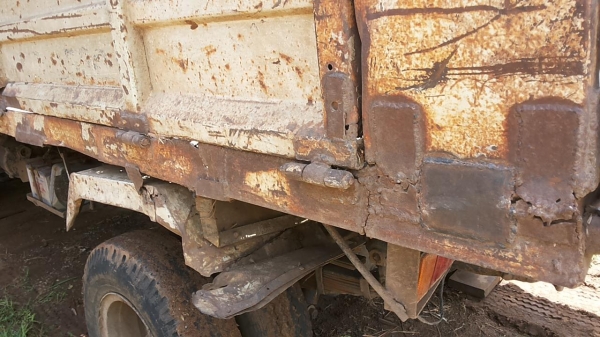 ***ขายแล้วครับขอบคุณ Truck2hand ขาย6ล้อดั้มดิน5คิว ราคาถูกๆ HINO KM310 DM100 90HP เครื่องเดิมเกียร์เดิม 6สูบ เครื่องแรงดี แน่นดี มีเยิ้มนิดๆ เกียร์ดีไม่หลุดไม่หอน ช่วงล่างใหญ่ F หน้า-หลัง คัสซีสวยเดิม ไม่มีบวม เสริมเหล็กบนแข็งแรง กระบะดั้มเหล็ก5ตันยิงห ***ขายแล้วครับขอบคุณ Truck2hand ขาย6ล้อดั้มดิน5คิว ราคาถูกๆ HINO KM310 DM100 90HP เครื่องเดิมเกียร์เดิม 6สูบ เครื่องแรงดี แน่นดี มีเยิ้มนิดๆ เกียร์ดีไม่หลุดไม่หอน ช่วงล่างใหญ่ F หน้า-หลัง คัสซีสวยเดิม ไม่มีบวม เสริมเหล็กบนแข็งแรง กระบะดั้มเหล็ก5ตันยิงห