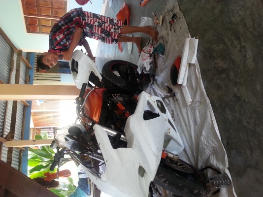 รับสั้ง งานบิ้วรถใหม่ สร้างแฟริ่ง หรือตกแต่งให้สวย หรือ เหมือนงานตัว1000cc