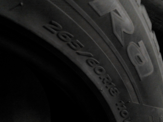 265/60R18 AURORA RADIAL RH08  ปี 2012 ชุด 4 เส้น  TEL.081-427-3941
