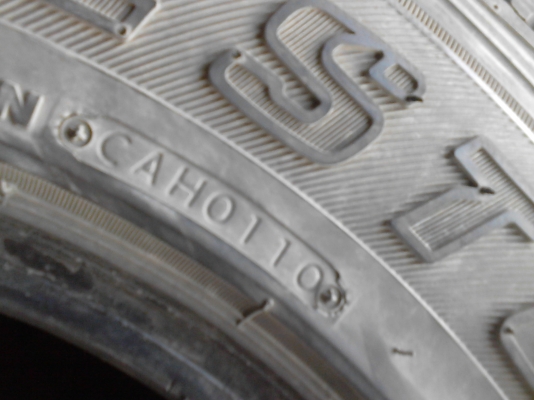 225/70R15 BRIDGESTONE DUELER A/T  มี 2 เส้น  โทร.081-427-3941