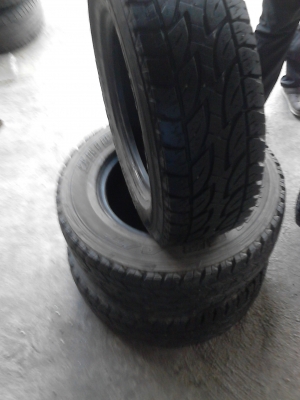 225/70R15 BRIDGESTONE DUELER A/T  มี 2 เส้น  โทร.081-427-3941