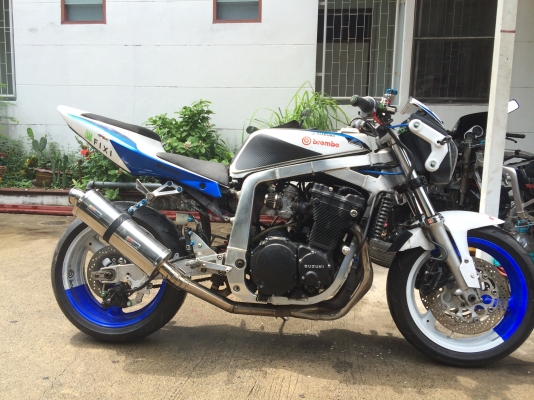 ขายหรือแลก GSX750R Slingshot วางเครื่อง 1100cc ทะเบียนแท้ๆ