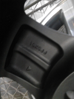 แม๊กเดิมๆ ขอบ 15 ขนาด 5 รู ของ วีโก้  ชุด 4 วง TEL.081-427-3941