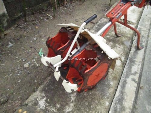 เครื่องกำจัดวัชพืชในร่องข้าว !!!   MARUYAMA     MA3 รหัสสินค้า : 14001869  หรือเพิ่มเติมไดที่ www.nihonmono.com