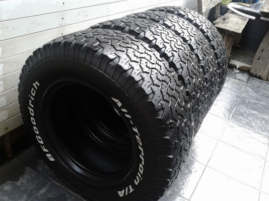 โถง ซื้อ/ขายOffroad Mania จิปาถะเกี่ยวกับรถยกสูง 2 เพลา ซื้อ-ขาย ด้วยไมตรีจิต SEARCH : มาอีกแล้วครับ BF GOODRICH T/A ขอบ 16 สองชุดราคา 9500 บาทครับ ลองดูก่อนครับ โถง ซื้อ/ขายOffroad Mania จิปาถะเกี่ยวกับรถยกสูง 2 เพลา ซื้อ-ขาย ด้วยไมตรีจิต SEARCH : มาอีกแล้วครับ BF GOODRICH T/A ขอบ 16 สองชุดราคา 9500 บาทครับ ลองดูก่อนครับ