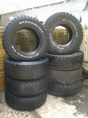 โถง ซื้อ/ขายOffroad Mania จิปาถะเกี่ยวกับรถยกสูง 2 เพลา ซื้อ-ขาย ด้วยไมตรีจิต SEARCH : มาอีกแล้วครับ BF GOODRICH T/A ขอบ 16 สองชุดราคา 9500 บาทครับ ลองดูก่อนครับ