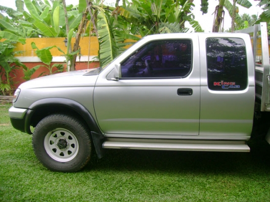 NISSAN FRONTIER KING CAB 4 WD BENZIN 24 จากโรงงาน LPG