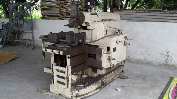 โฟล์คลิฟ แม็คโคร รถตัก กลึง ไส มิลลิ่ง ฟอร์คลิฟต์