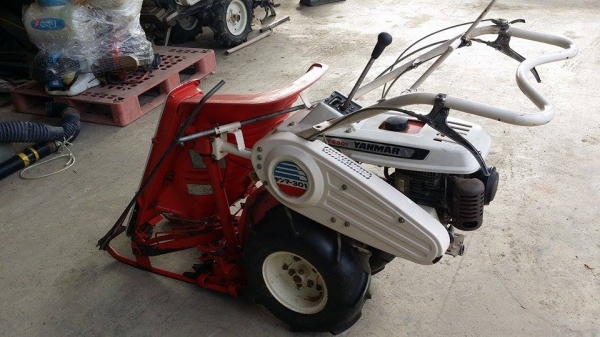 รถเกี่ยวข้าวเดินตามแบบมัดข้าวในตัว YANMAR เก่าญี่ปุ่น สภาพสวย เครื่องพร้อมใช้งาน รถเกี่ยวข้าวเดินตามแบบมัดข้าวในตัว YANMAR เก่าญี่ปุ่น สภาพสวย เครื่องพร้อมใช้งาน