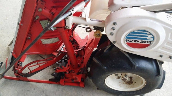 รถเกี่ยวข้าวเดินตามแบบมัดข้าวในตัว YANMAR เก่าญี่ปุ่น สภาพสวย เครื่องพร้อมใช้งาน รถเกี่ยวข้าวเดินตามแบบมัดข้าวในตัว YANMAR เก่าญี่ปุ่น สภาพสวย เครื่องพร้อมใช้งาน