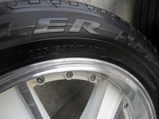 ล้อแม็ก 17นิ้ว 5รู114 พร้อมยาง สวยๆ 4 ล้อ ราคา 7900 บาท