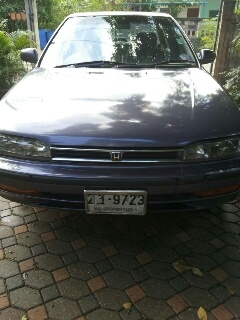 ขายถูก 55,000 เท่านั้นขายฮอนด้าแอคคอดปี 94 เกียรธรรมดากระจกไฟฟ้า เซลทรัลล็อค เครื่องหัวฉีด มือเดียวออกห้างไม่โทรม สนใจโทรมาคราฟ65000