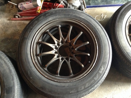 แม็ก CE28 ขอบ 17 นิ้ว หน้า 8 หลัง 9 พร้อมยาง 6 รู กะบะ