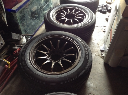 แม็ก CE28 ขอบ 17 นิ้ว หน้า 8 หลัง 9 พร้อมยาง 6 รู กะบะ แม็ก CE28 ขอบ 17 นิ้ว หน้า 8 หลัง 9 พร้อมยาง 6 รู กะบะ