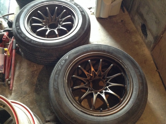 แม็ก CE28 ขอบ 17 นิ้ว หน้า 8 หลัง 9 พร้อมยาง 6 รู กะบะ แม็ก CE28 ขอบ 17 นิ้ว หน้า 8 หลัง 9 พร้อมยาง 6 รู กะบะ