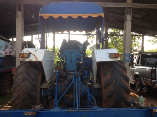 ขายรถไถฟอดร์ 6000 T5 พร้อมใช้