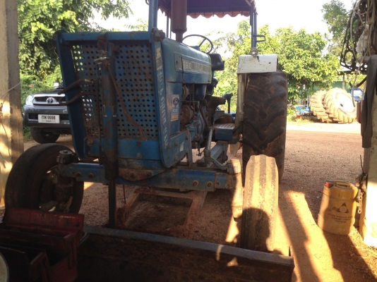 ขายรถไถฟอดร์ 6000 T5 พร้อมใช้