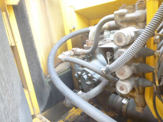 รถแบคโฮเก่าญี่ปุ่นแท้ KOMATSU PC120-6 แทรค 70 ซม.